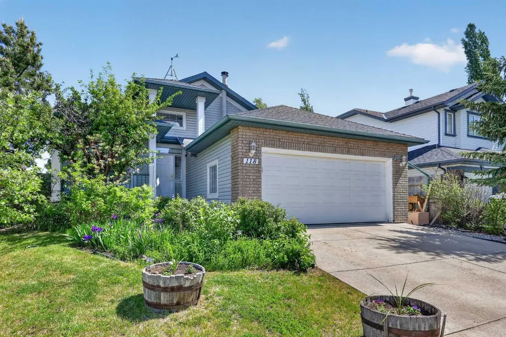 118 Invermere Drive Chestermere AB T1X 1L1