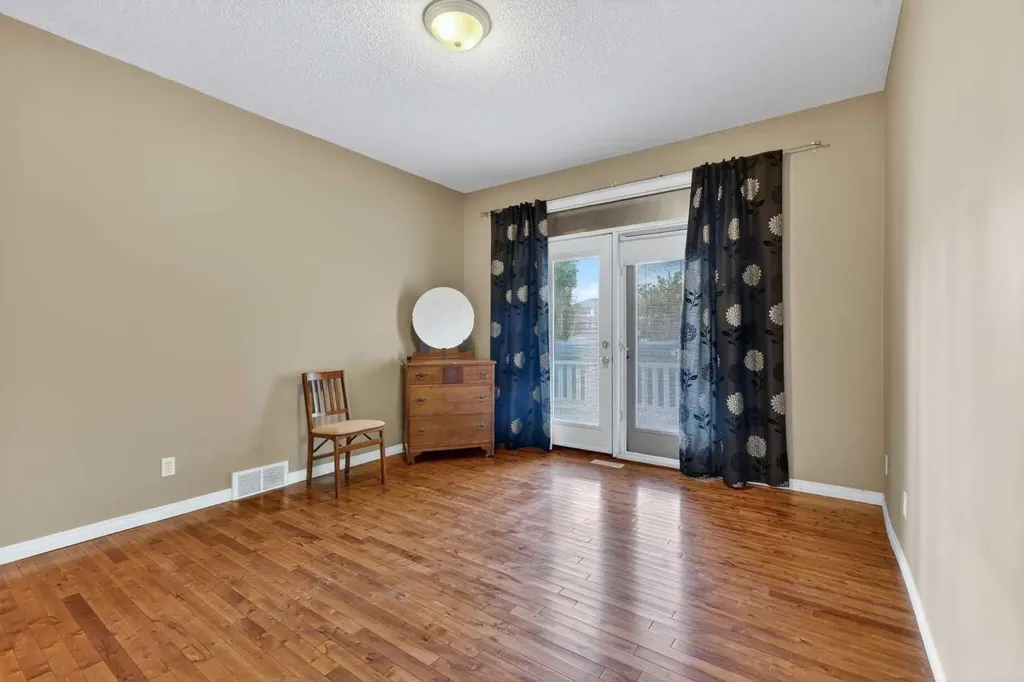 118 Invermere Drive Chestermere AB T1X 1L1