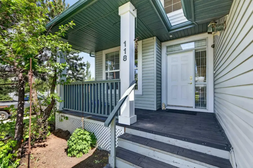 118 Invermere Drive Chestermere AB T1X 1L1
