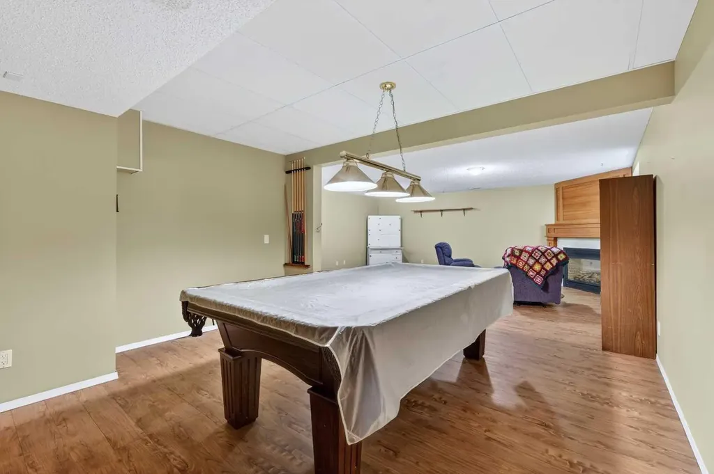 118 Invermere Drive Chestermere AB T1X 1L1