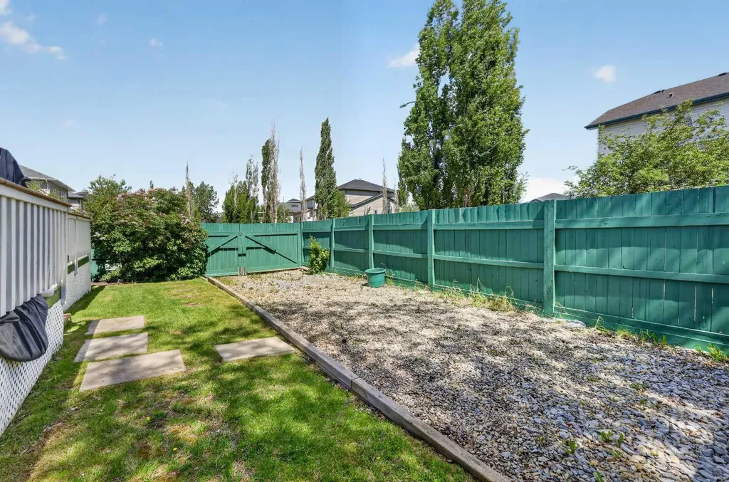 118 Invermere Drive Chestermere AB T1X 1L1