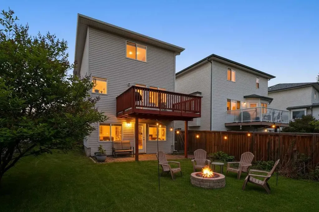 84 Hidden Spring Close NW Calgary AB T3A 5K2