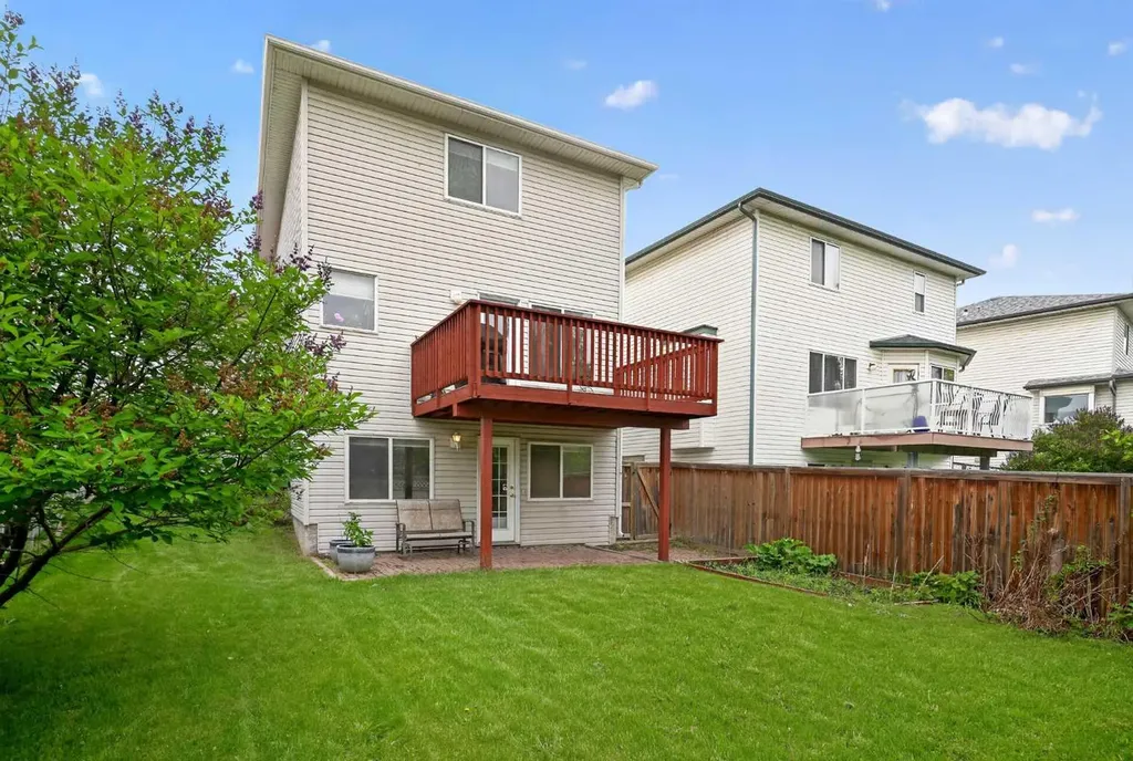 84 Hidden Spring Close NW Calgary AB T3A 5K2