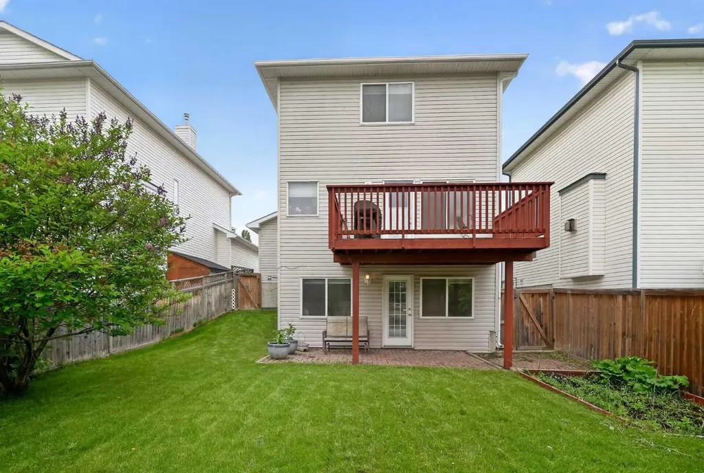 84 Hidden Spring Close NW Calgary AB T3A 5K2