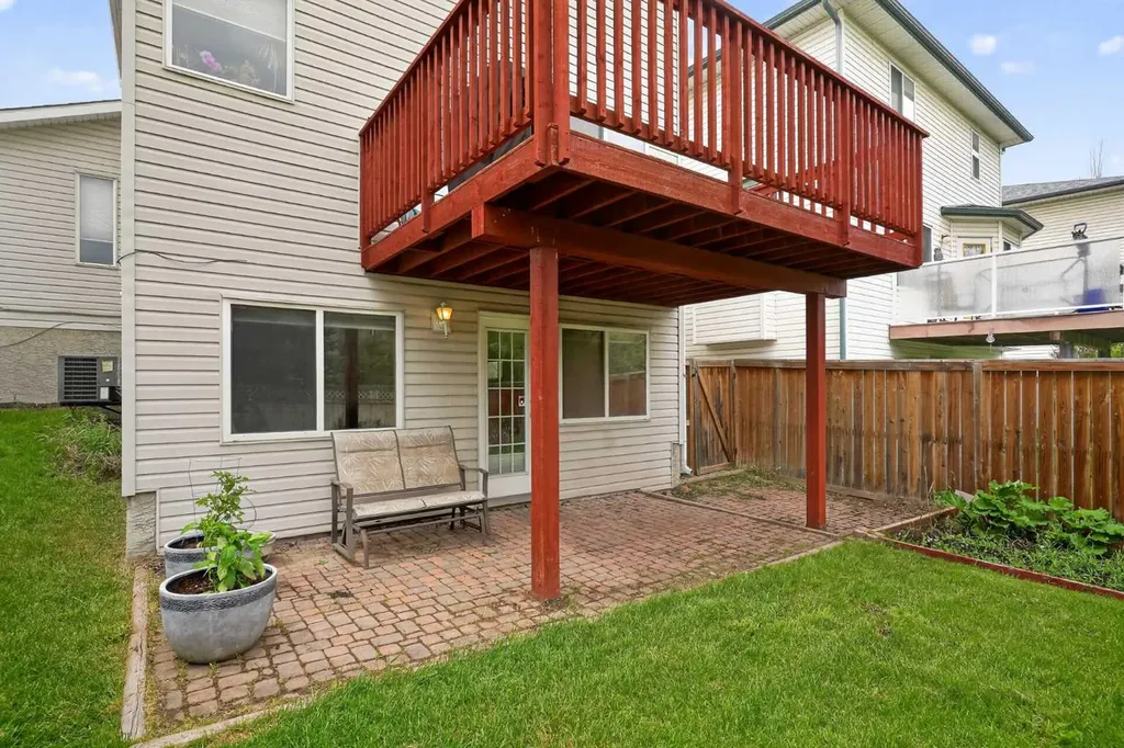 84 Hidden Spring Close NW Calgary AB T3A 5K2