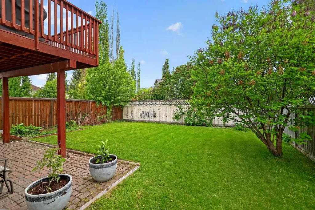 84 Hidden Spring Close NW Calgary AB T3A 5K2