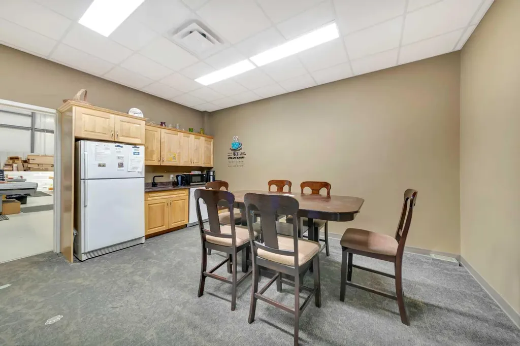 5921 50 Avenue Lloydminster SK S9V2A4
