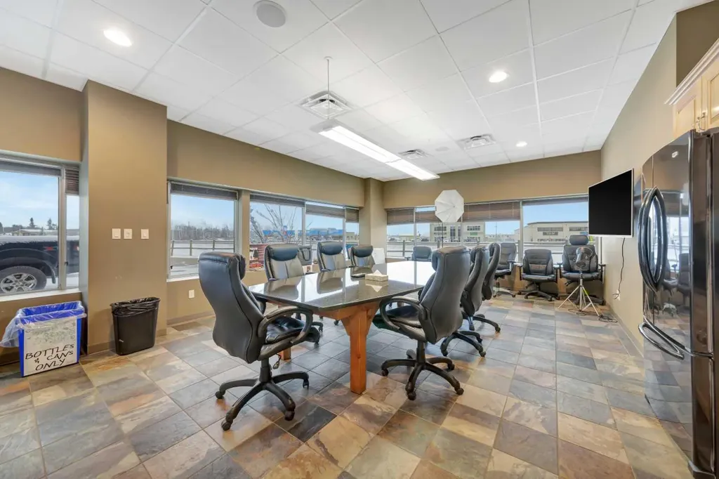 5921 50 Avenue Lloydminster SK S9V2A4
