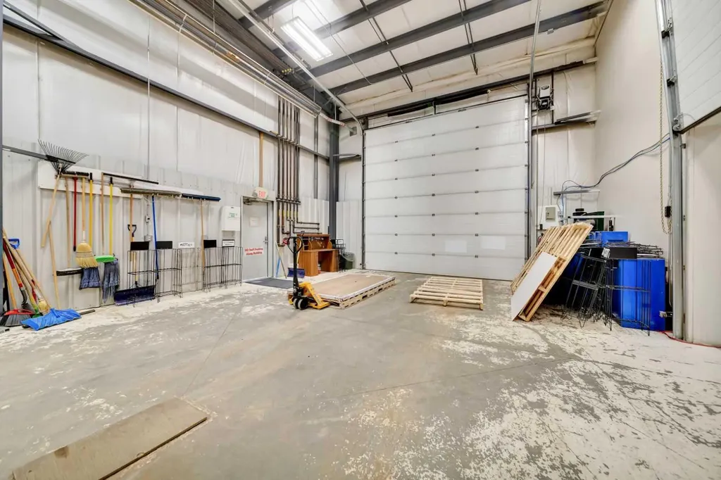 5921 50 Avenue Lloydminster SK S9V2A4