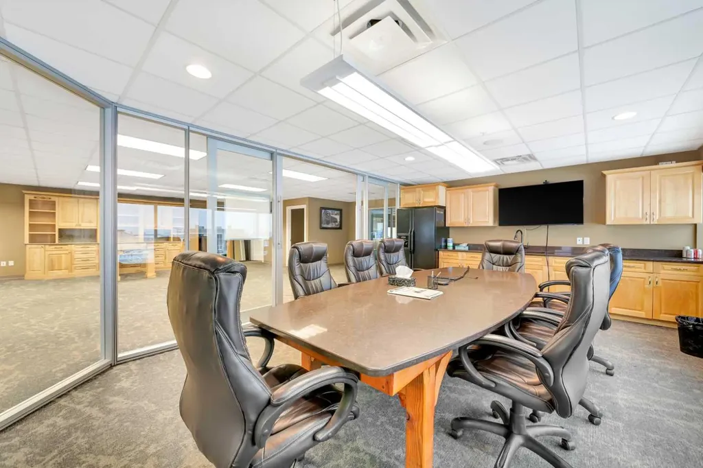 5921 50 Avenue Lloydminster SK S9V2A4
