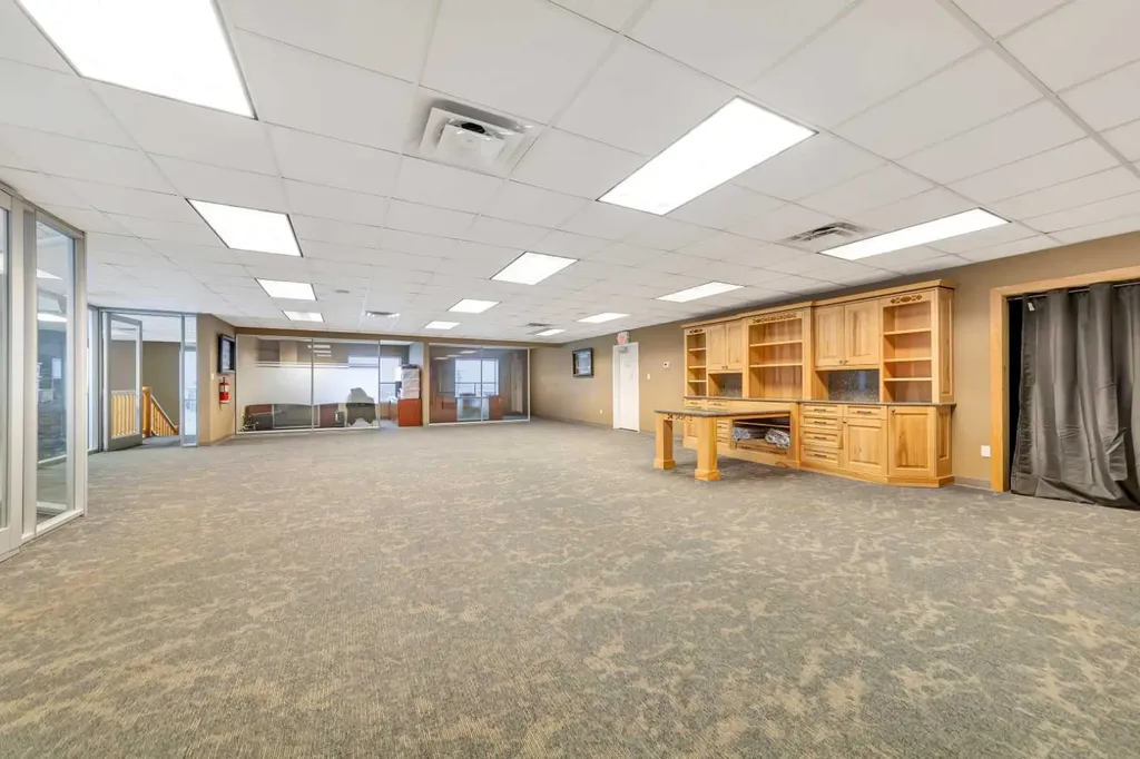 5921 50 Avenue Lloydminster SK S9V2A4