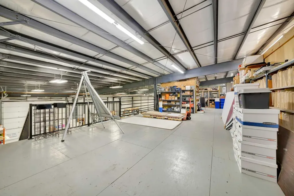 5921 50 Avenue Lloydminster SK S9V2A4