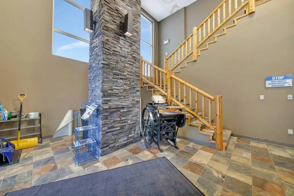 5921 50 Avenue Lloydminster SK S9V2A4
