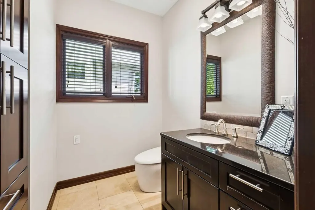 223 Pump Hill Crescent Calgary AB T2V 4L9
