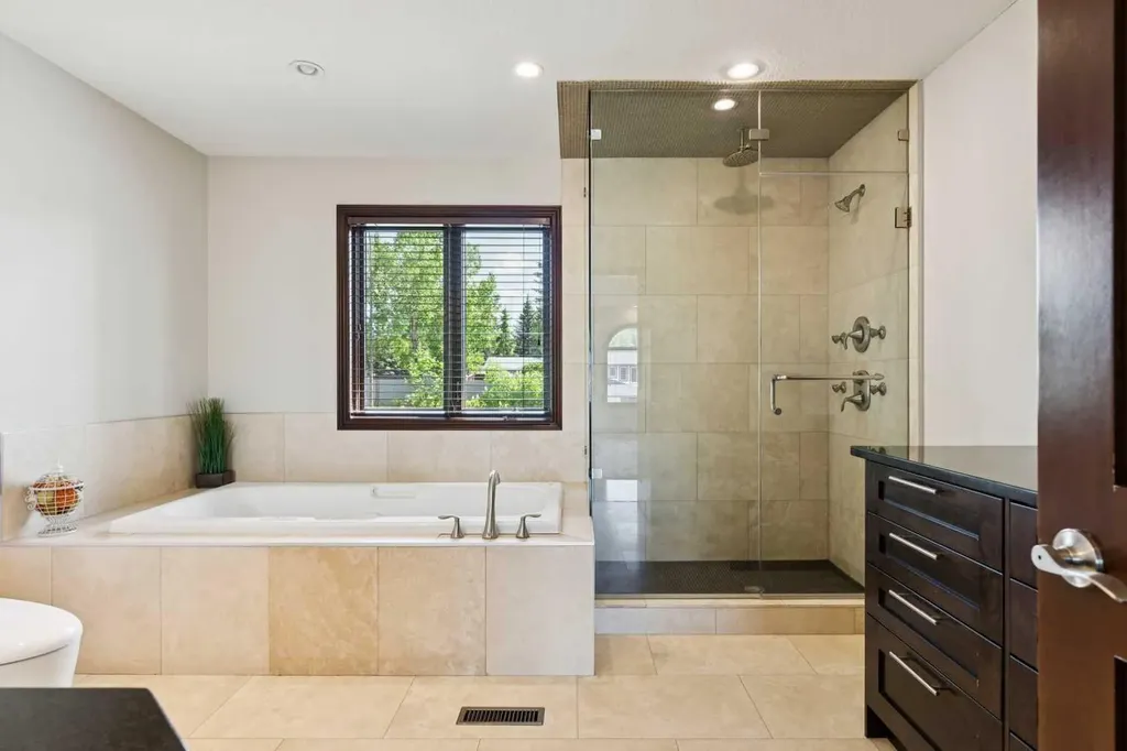 223 Pump Hill Crescent Calgary AB T2V 4L9