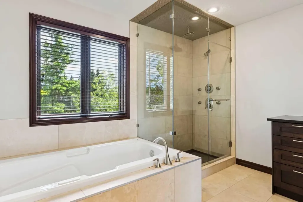223 Pump Hill Crescent Calgary AB T2V 4L9