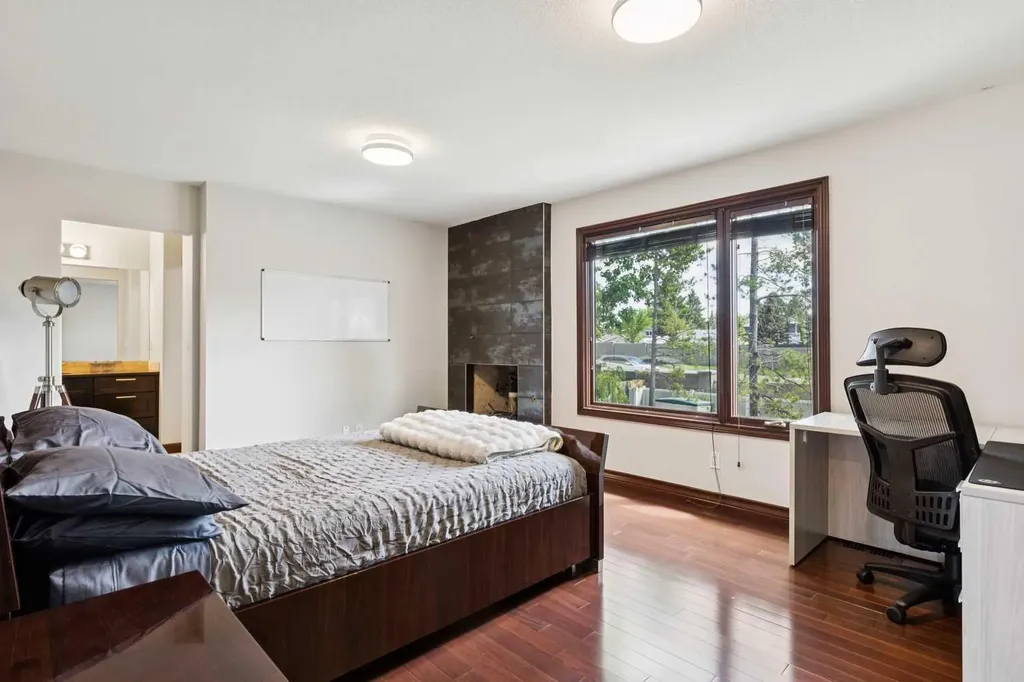 223 Pump Hill Crescent Calgary AB T2V 4L9
