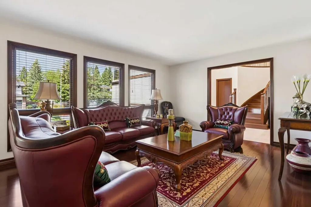 223 Pump Hill Crescent Calgary AB T2V 4L9
