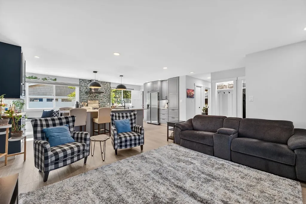 10020 Oakfield Drive SW Calgary AB T2V 4B4