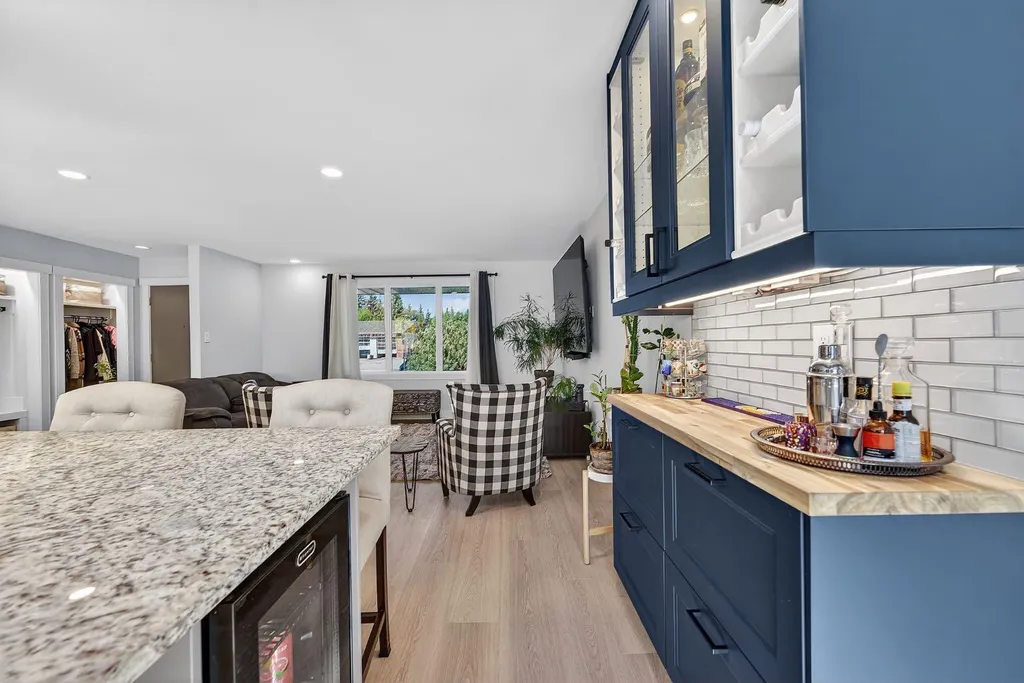 10020 Oakfield Drive SW Calgary AB T2V 4B4