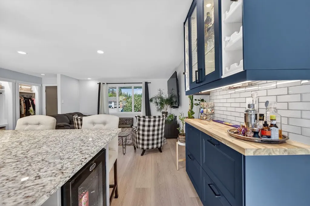10020 Oakfield Drive SW Calgary AB T2V 4B4