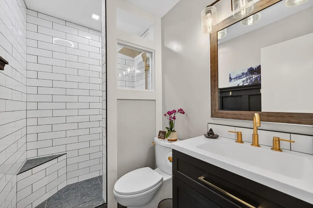 10020 Oakfield Drive SW Calgary AB T2V 4B4