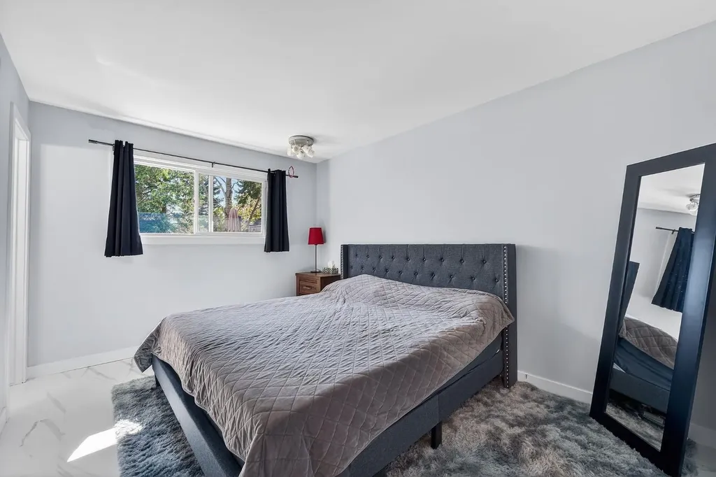 10020 Oakfield Drive SW Calgary AB T2V 4B4