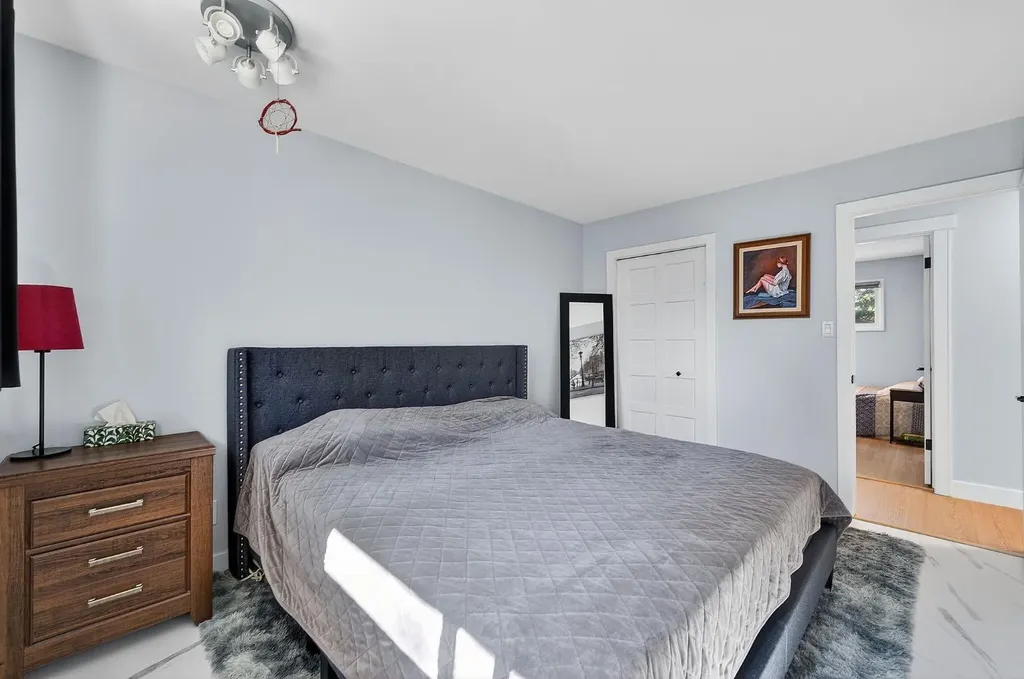 10020 Oakfield Drive SW Calgary AB T2V 4B4