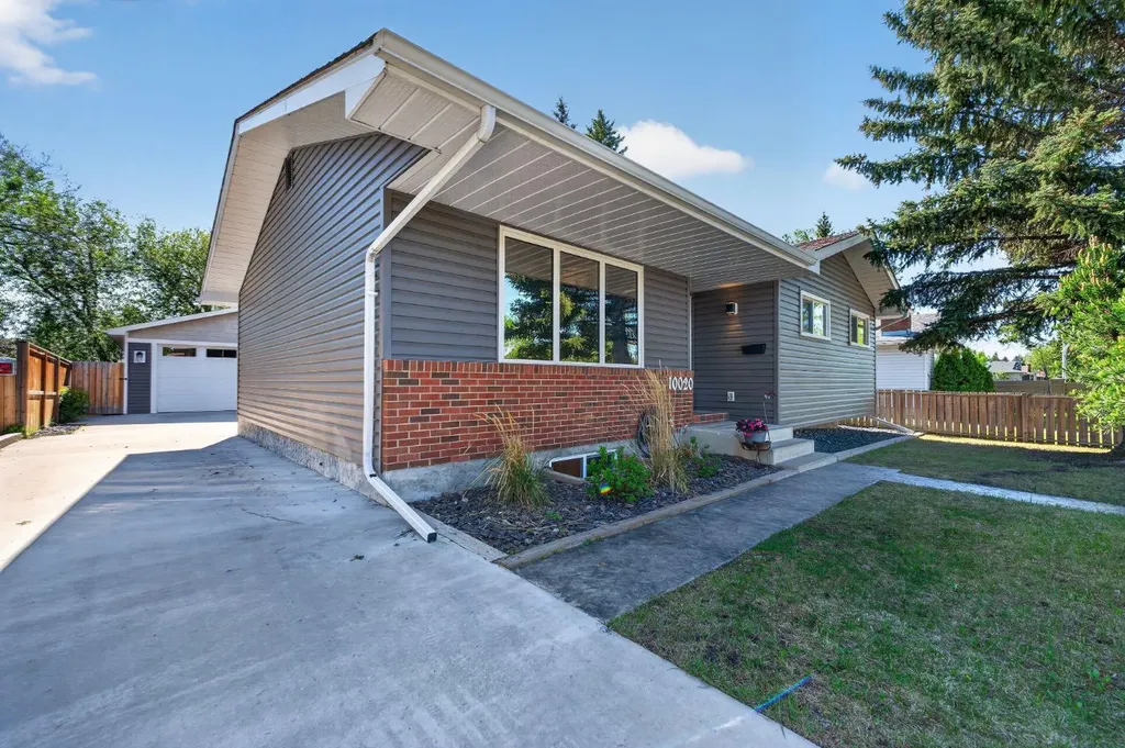 10020 Oakfield Drive SW Calgary AB T2V 4B4