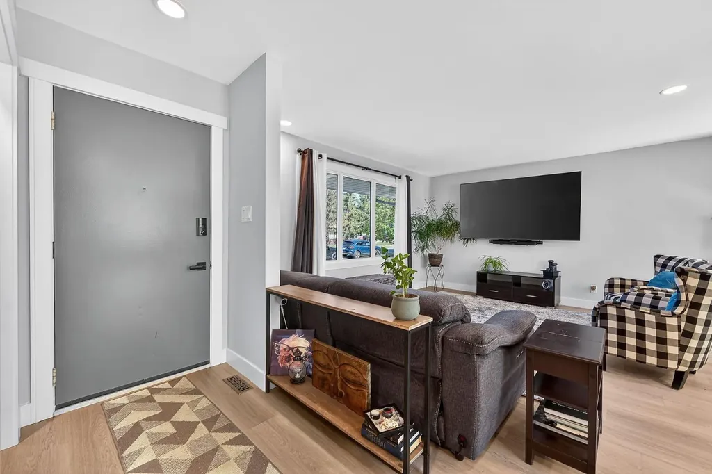 10020 Oakfield Drive SW Calgary AB T2V 4B4