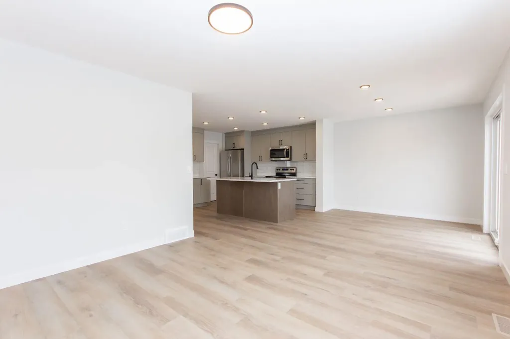 4430 53 Street Rocky Mountain House AB T4T 0C3
