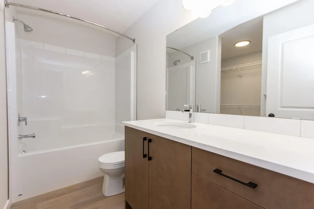 4430 53 Street Rocky Mountain House AB T4T 0C3