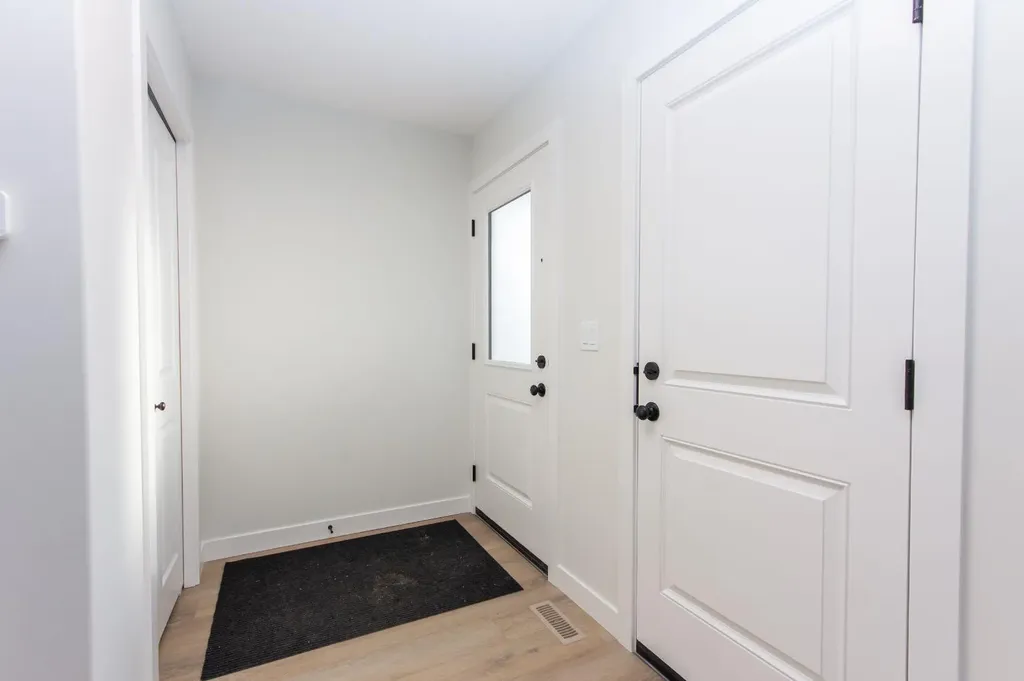 4430 53 Street Rocky Mountain House AB T4T 0C3