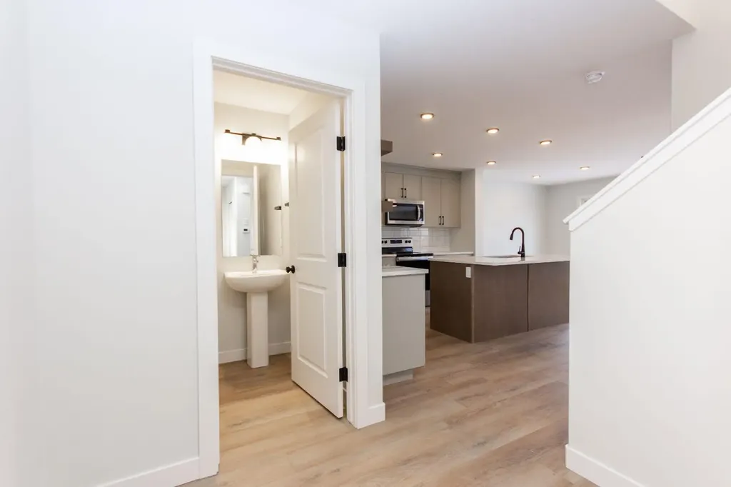 4430 53 Street Rocky Mountain House AB T4T 0C3