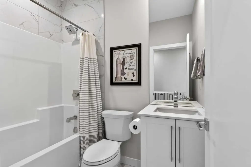 833 77 Street SW Calgary AB T3H 6B2