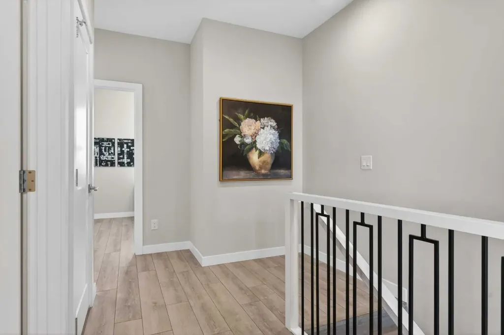 833 77 Street SW Calgary AB T3H 6B2