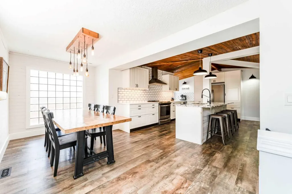 2023 8 Avenue NE Calgary AB T2E 0T5
