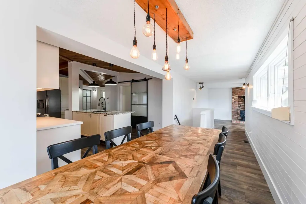 2023 8 Avenue NE Calgary AB T2E 0T5