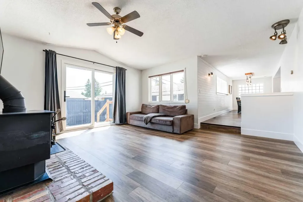 2023 8 Avenue NE Calgary AB T2E 0T5