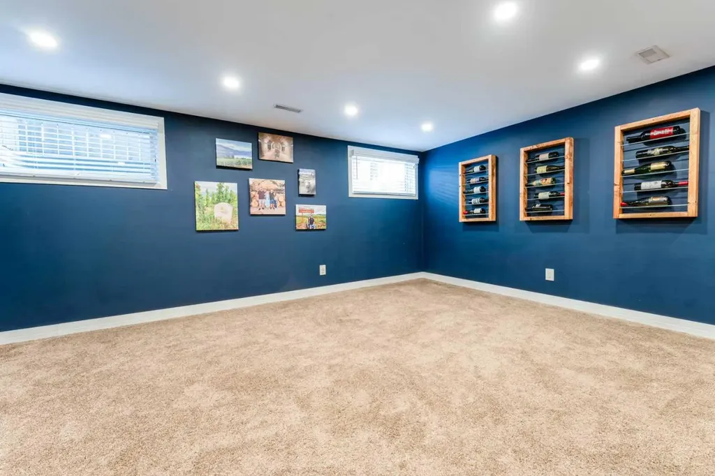 2023 8 Avenue NE Calgary AB T2E 0T5