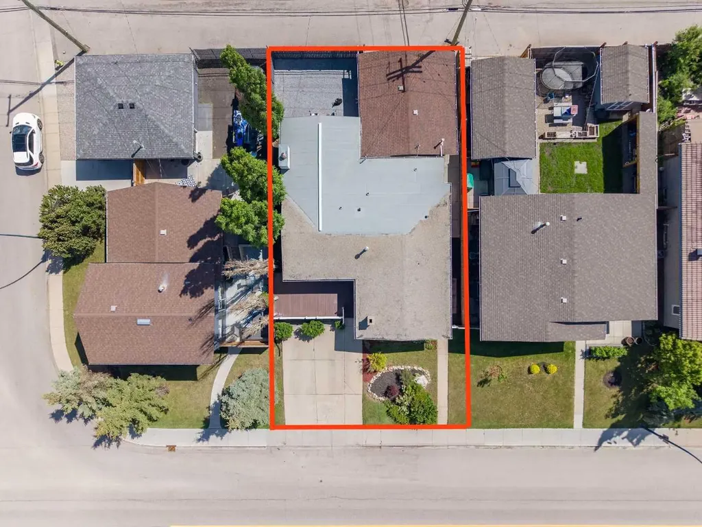 2023 8 Avenue NE Calgary AB T2E 0T5