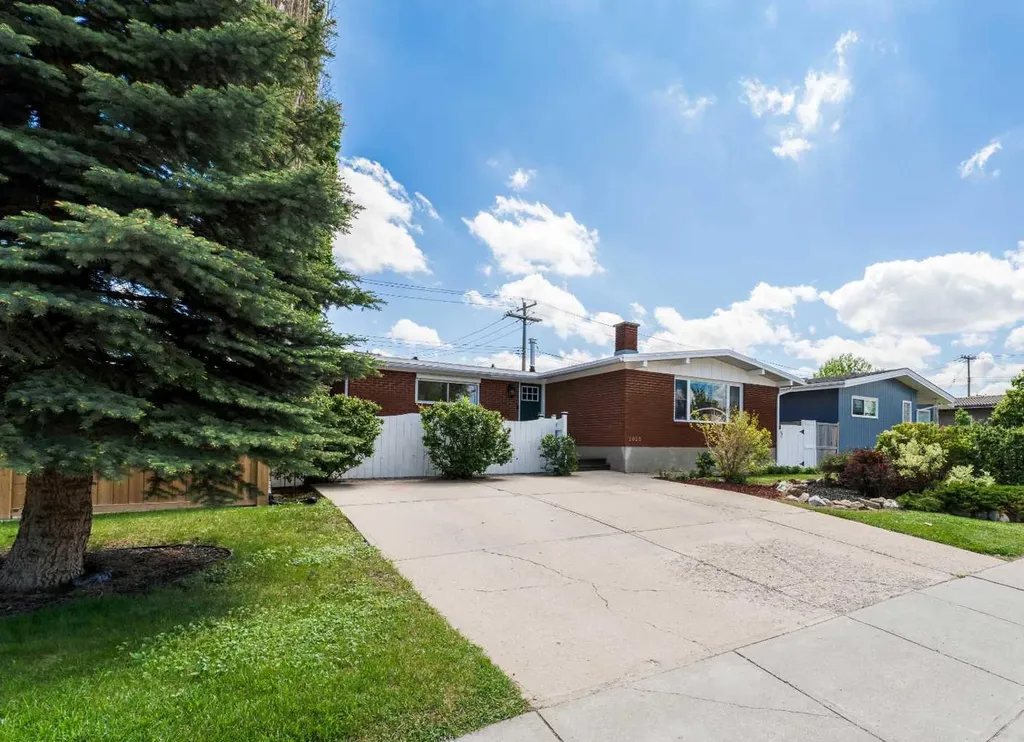 2023 8 Avenue NE Calgary AB T2E 0T5