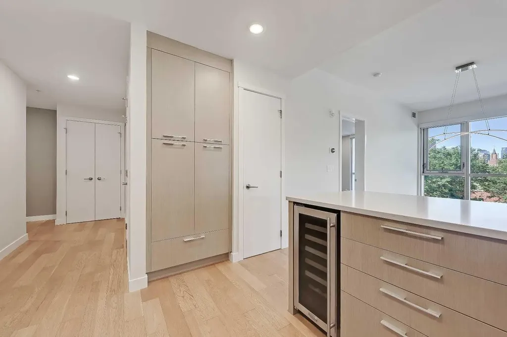 88 9 Street NE Calgary AB T2E 4E1