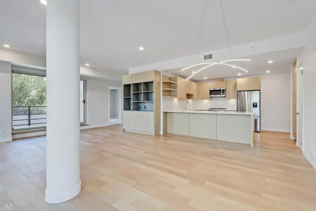 88 9 Street NE Calgary AB T2E 4E1