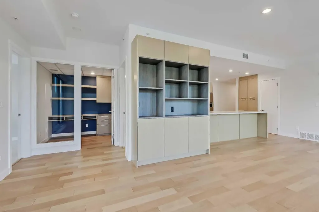88 9 Street NE Calgary AB T2E 4E1