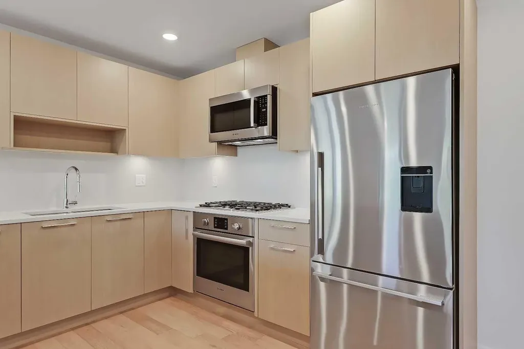 88 9 Street NE Calgary AB T2E 4E1