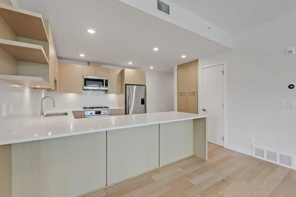 88 9 Street NE Calgary AB T2E 4E1