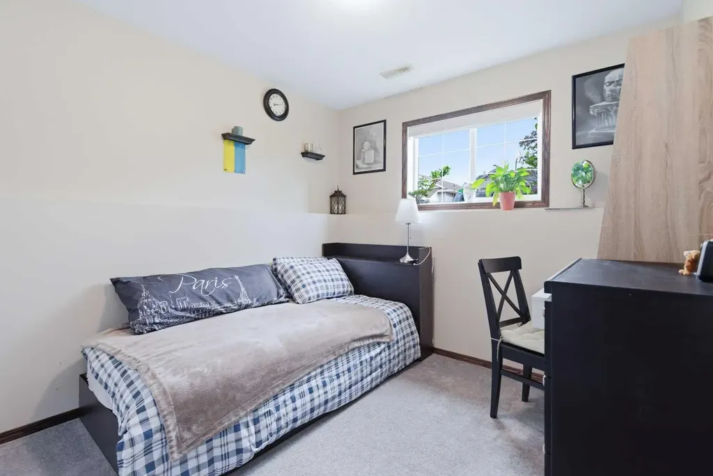 136 Lanterman Close Red Deer AB T4N 3N8