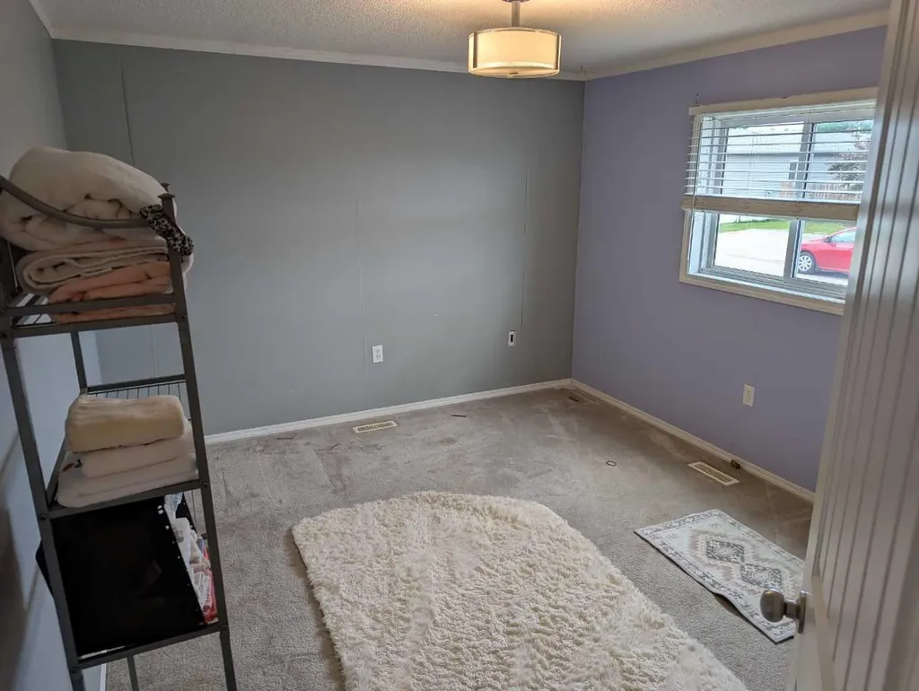 8717 88c Street Grande Prairie AB T8X 0C5