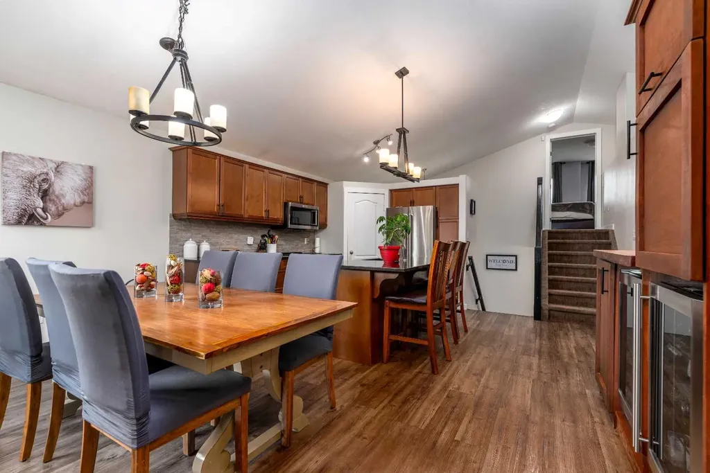 6901 39 Street Lloydminster AB T9V 2Z4